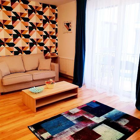 Vagabond Apartman มิชโคลซ์ ภายนอก รูปภาพ