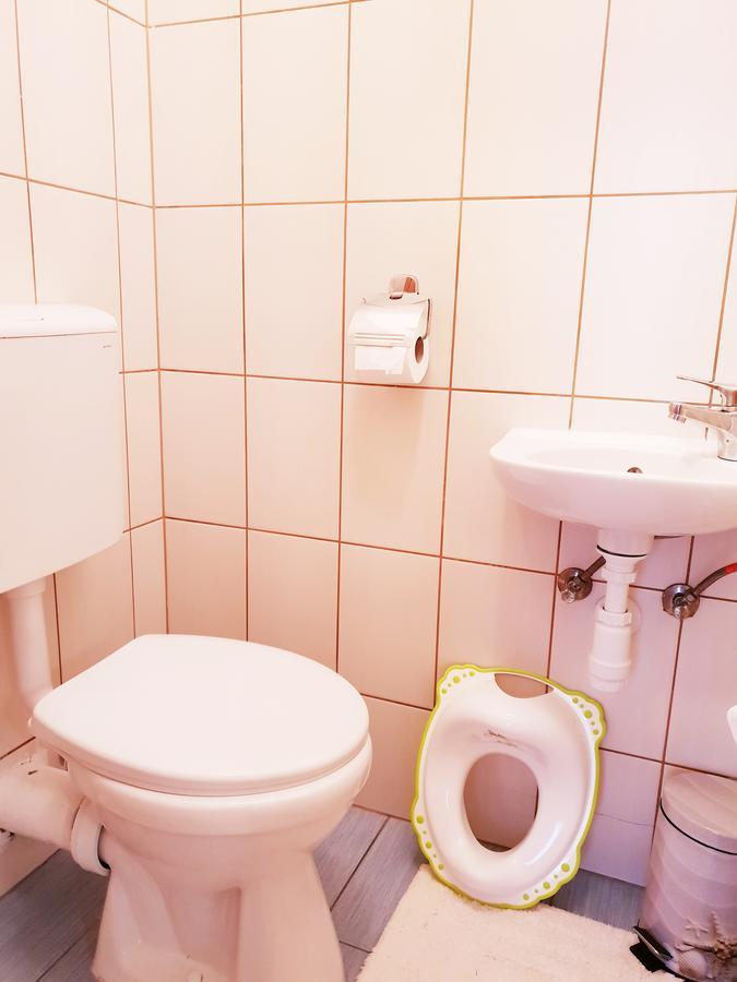 Vagabond Apartman มิชโคลซ์ ภายนอก รูปภาพ