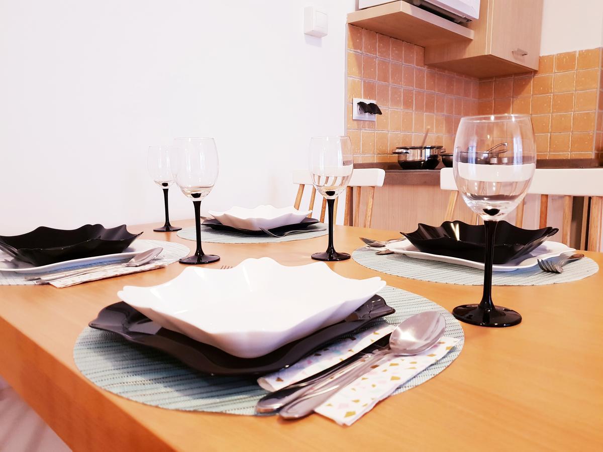 Vagabond Apartman มิชโคลซ์ ภายนอก รูปภาพ
